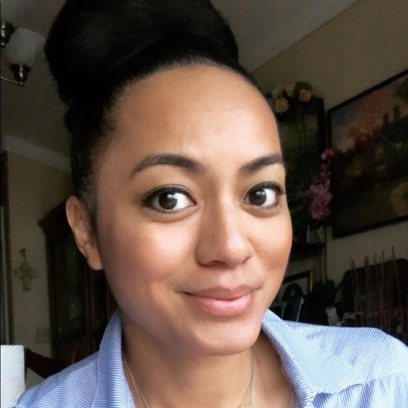 Full Time #PoshBoss & lover of #Reselling ! - Picture 3 of 8